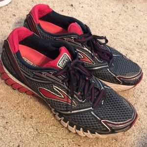 Brooks ghost shoes
